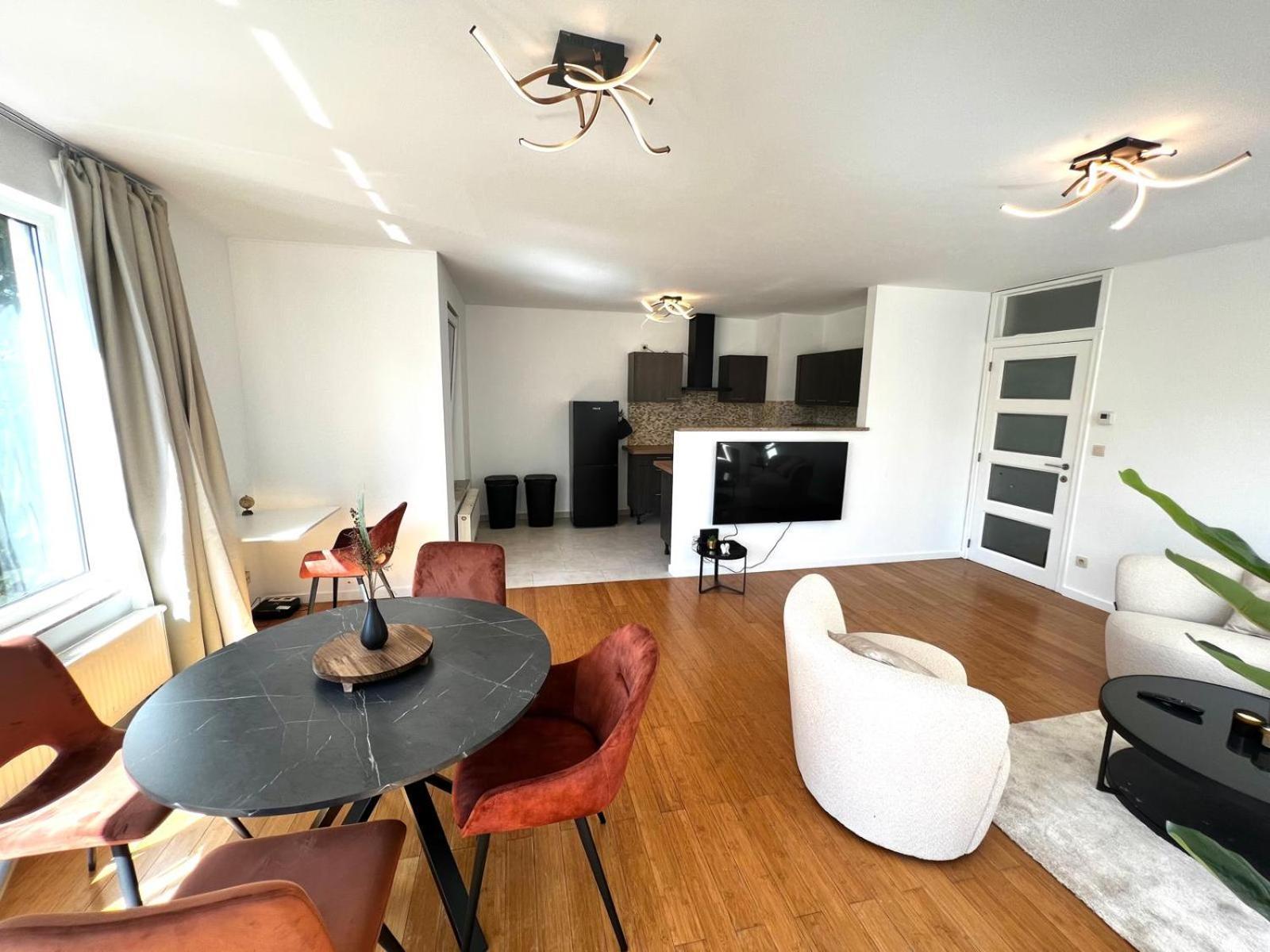 בריסל Wolu Suites מראה חיצוני תמונה