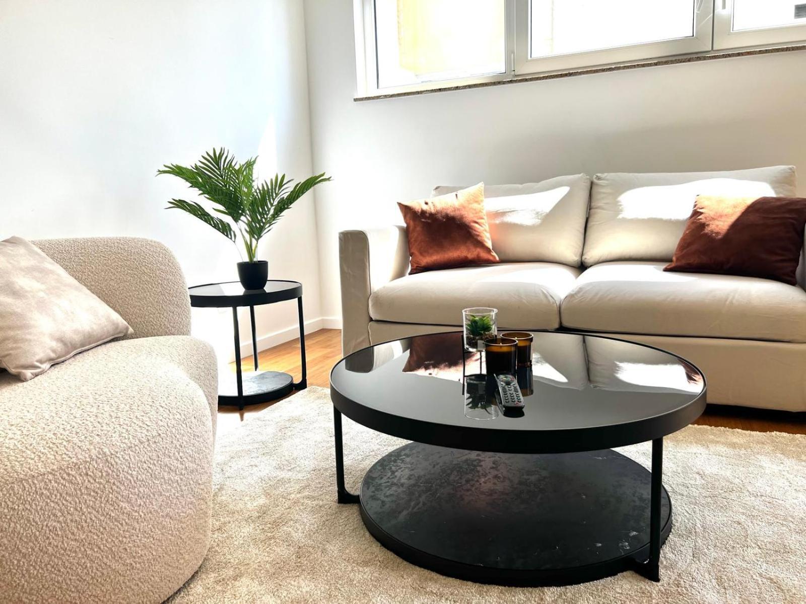 בריסל Wolu Suites מראה חיצוני תמונה