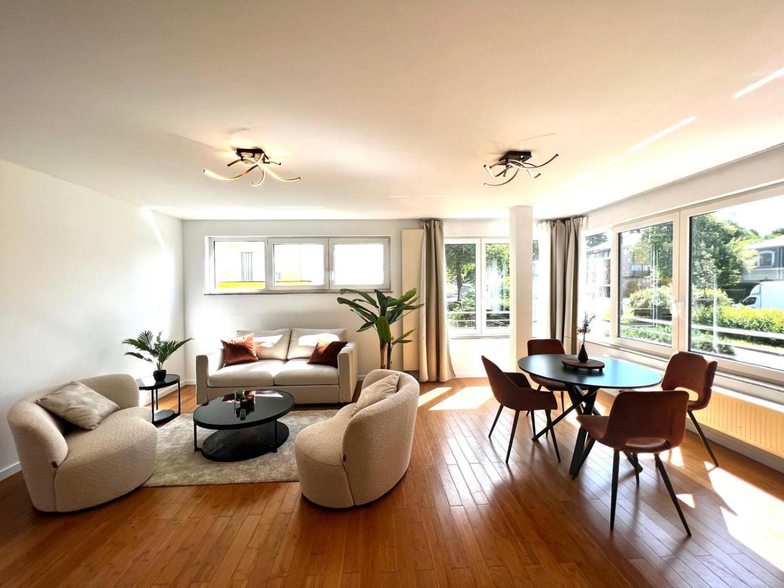 בריסל Wolu Suites מראה חיצוני תמונה