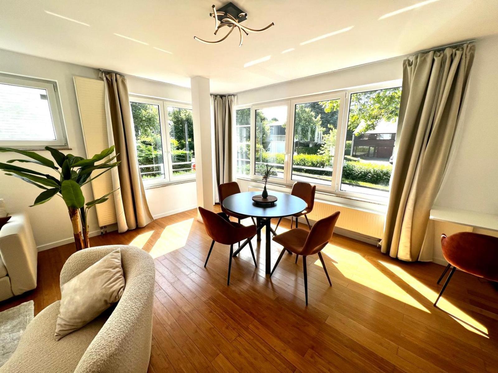 בריסל Wolu Suites מראה חיצוני תמונה