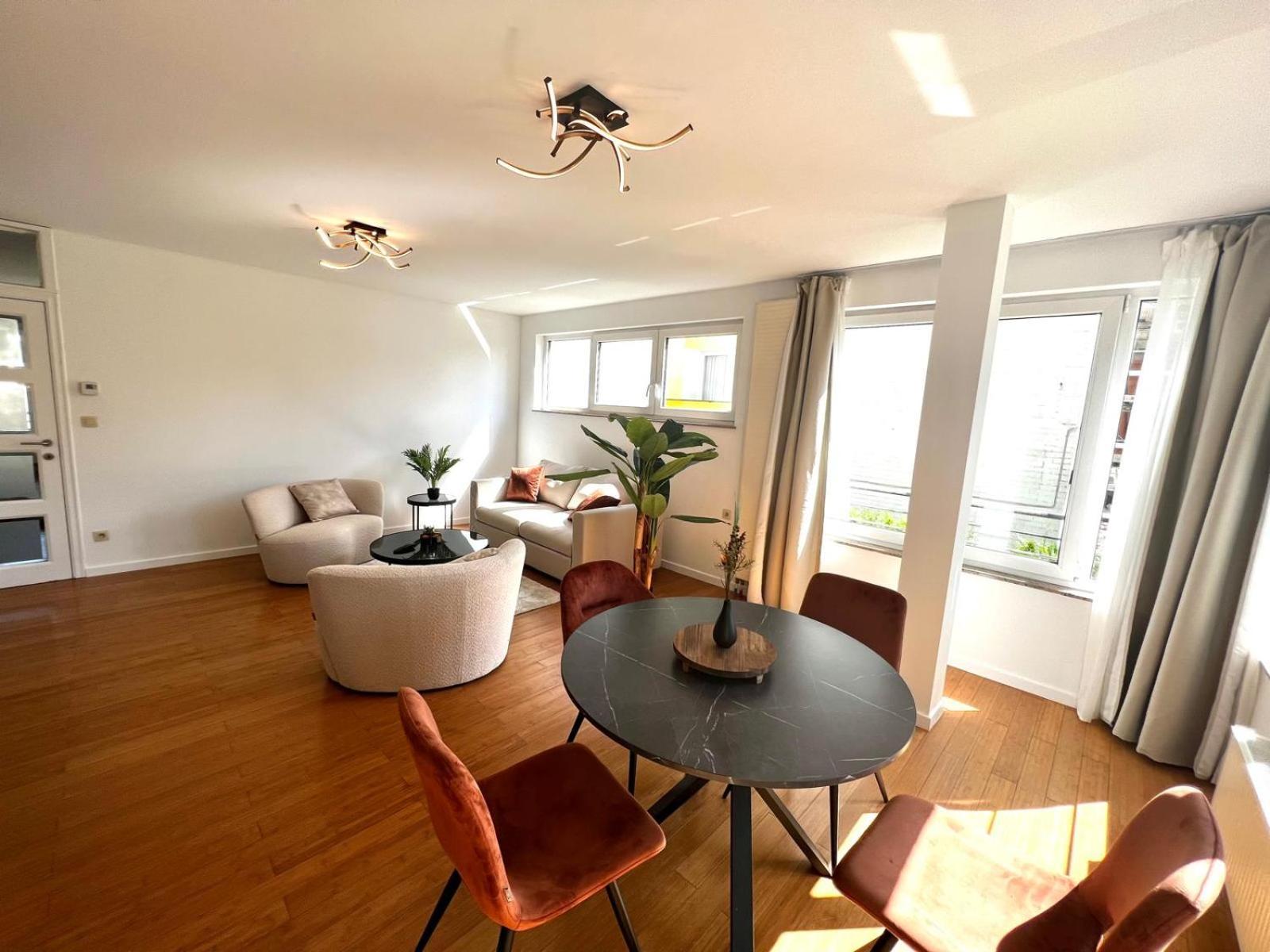 בריסל Wolu Suites מראה חיצוני תמונה